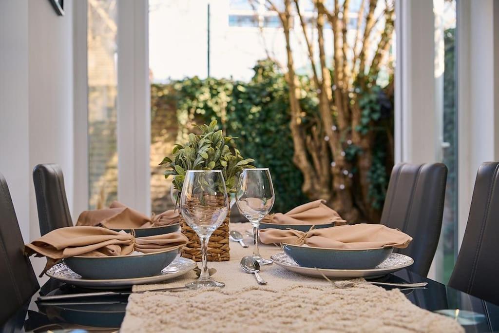 Fabulous 3 Bed Nw London Apartment With Private Garden Exterior foto